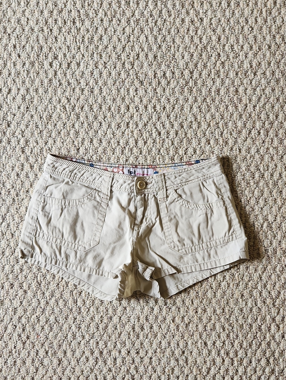 Y2K L.e.i. Beige Cotton Micro Shorts